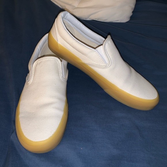 vans slip on gum sole